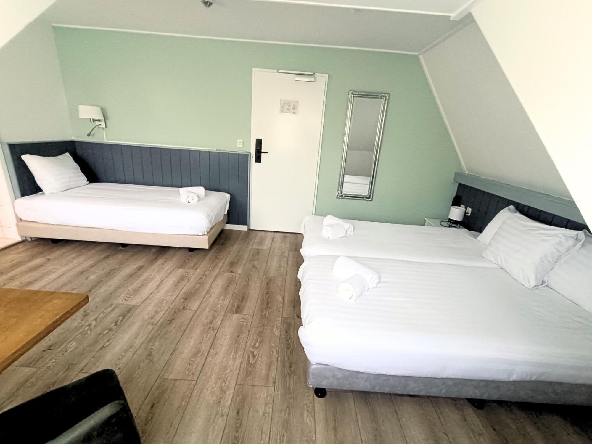 Hotel Den Burg - Digital Access المظهر الخارجي الصورة