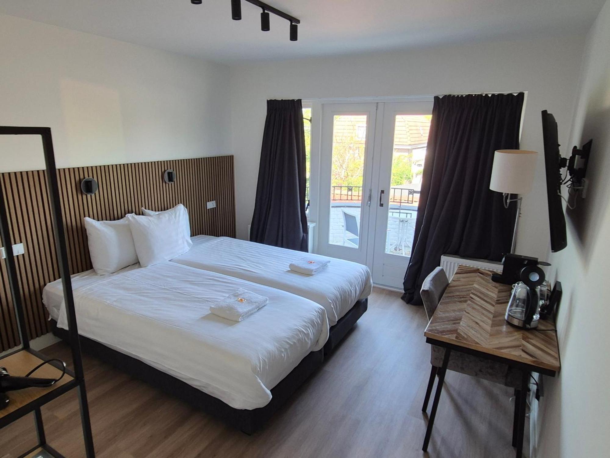 Hotel Den Burg - Digital Access المظهر الخارجي الصورة